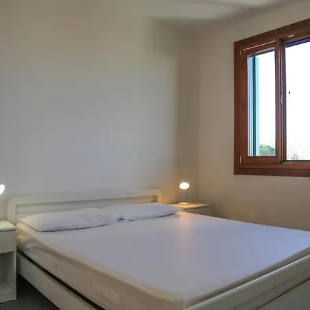 Perla Azzurra 4 Apartment *