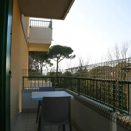 Perla Azzurra 4 شقة