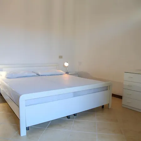 Perla Azzurra 4 شقة كاوْرلي