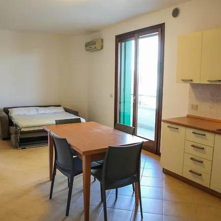 Perla Azzurra 4 *